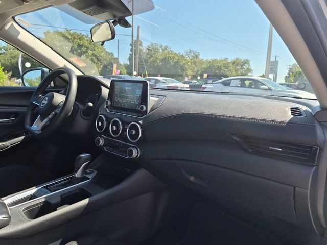 Used 2024 Nissan Sentra SV FWD image 34