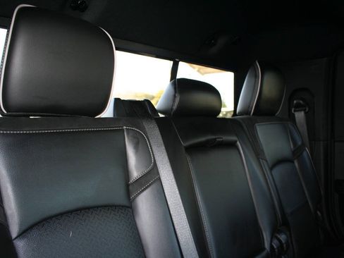 Used 2025 RAM 2500 Laramie AWD/4WD image 24