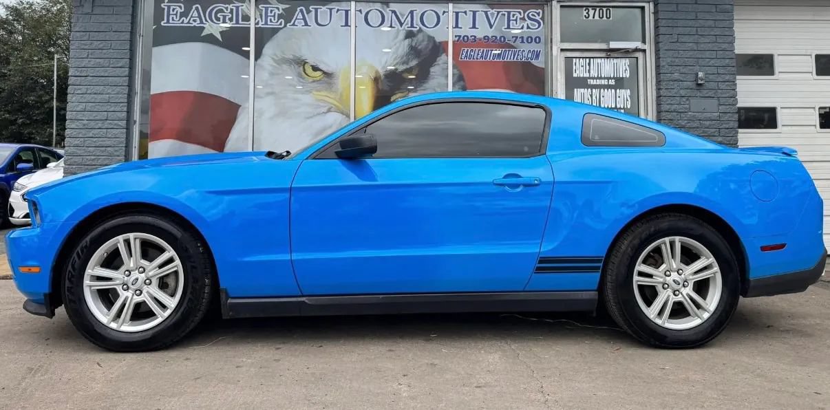 Used 2012 Ford Mustang Coupe RWD image 6