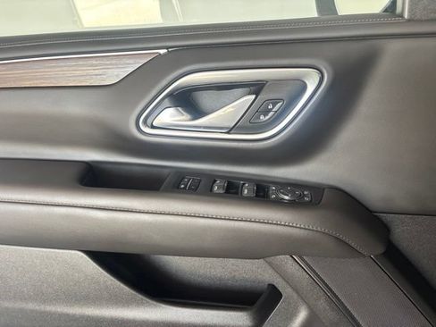 Used 2024 Chevrolet Tahoe High Country w/ Advanced Technology Package AWD/4WD image 12