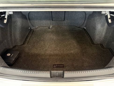 Used 2014 Volkswagen Jetta SE FWD image 24