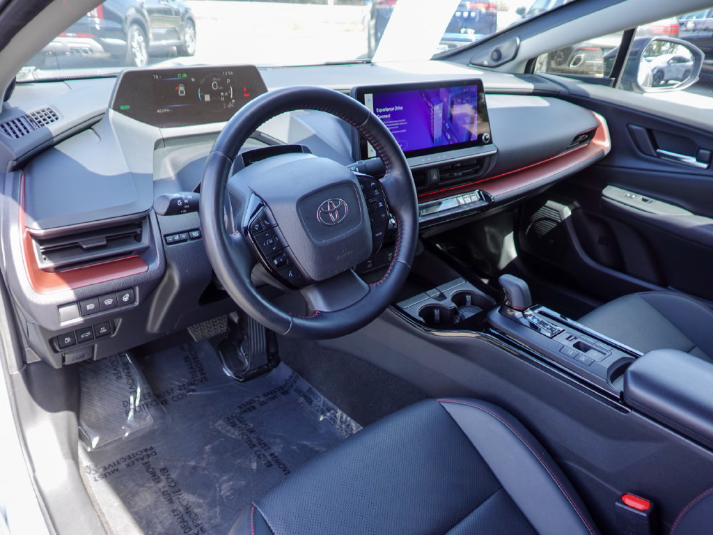 Used 2024 Toyota Prius Prime Premium w/ Advanced Technology Package FWD image 9