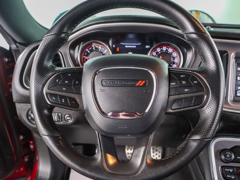 Used 2022 Dodge Challenger R/T image 12