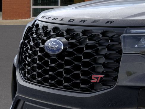 New 2026 Ford Explorer ST AWD/4WD image 17