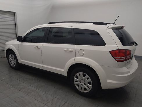 Used 2018 Dodge Journey SE FWD image 3
