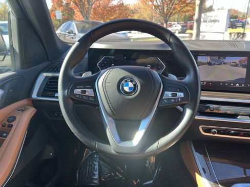 Used 2024 BMW X5 xDrive50e image 16