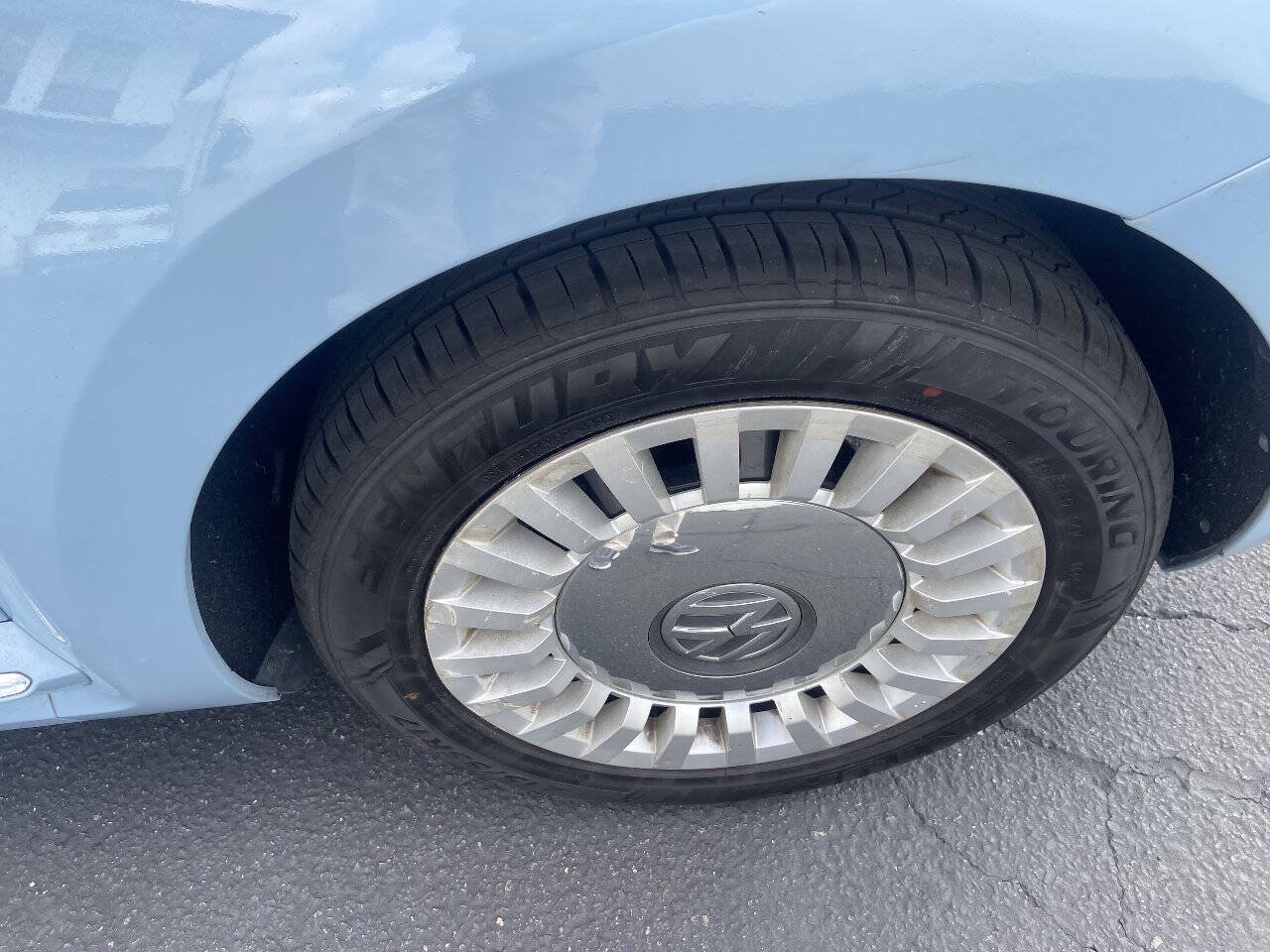 Used 2013 Volkswagen Beetle 2.5 FWD image 5