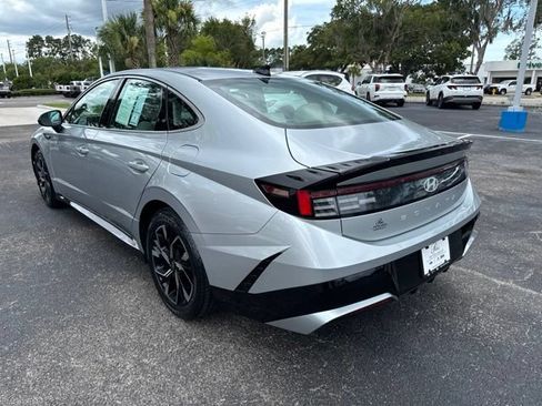 Certified 2025 Hyundai Sonata SEL FWD image 10