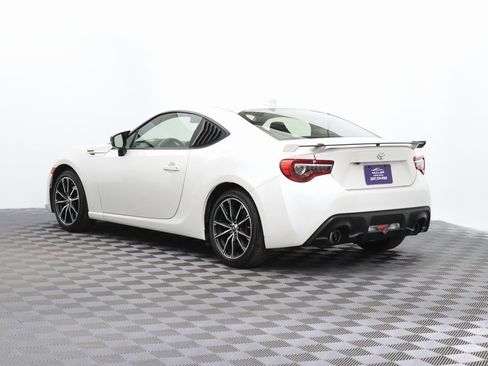Used 2020 Toyota 86 image 7