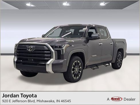 Used 2022 Toyota Tundra Limited image 1