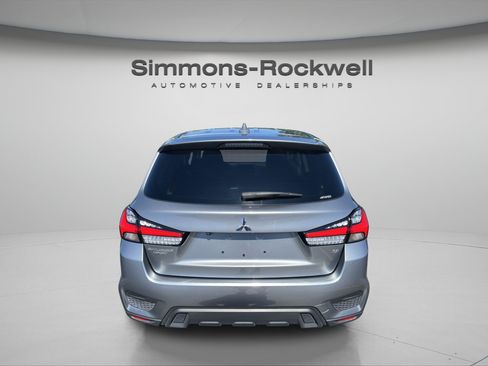 Used 2025 Mitsubishi Outlander Sport SE AWD/4WD image 4