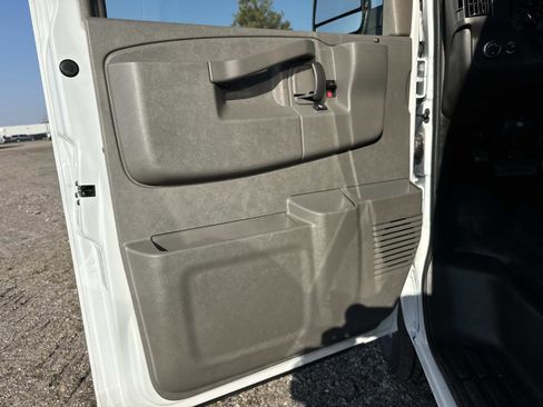 New 2026 GMC Savana 2500 w/ Driver Convenience Package image 18