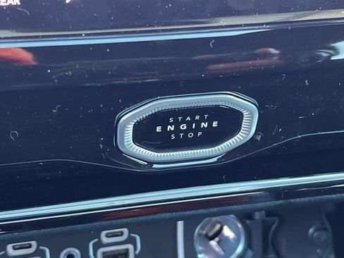 New 2026 Jeep Grand Cherokee Altitude AWD/4WD image 22