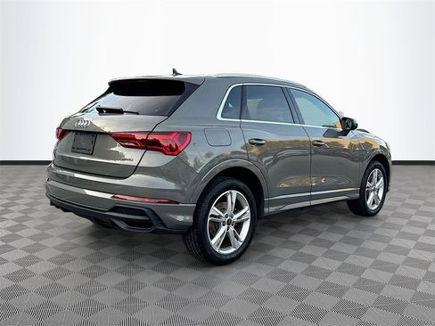 Used 2023 Audi Q3 2.0T Premium Plus w/ Premium Plus Package image 6
