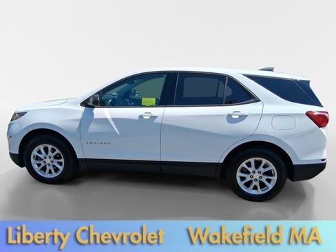 Used 2019 Chevrolet Equinox LS w/ LS Convenience Package AWD/4WD image 5