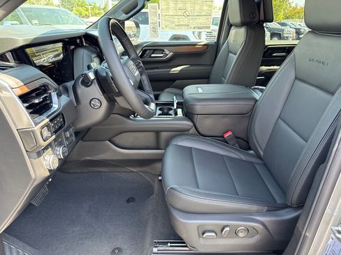 New 2026 GMC Yukon XL Denali w/ Denali Reserve Package AWD/4WD image 34