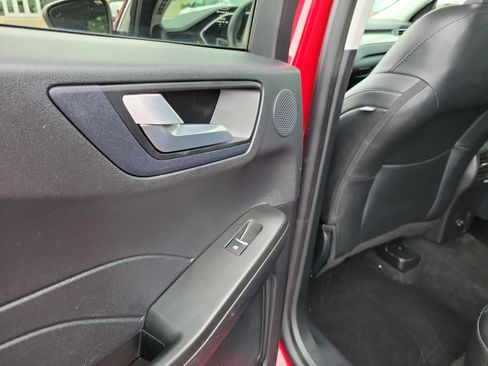 Used 2022 Ford Escape SEL w/ Technology Package AWD/4WD image 13