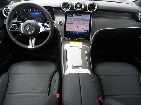 New 2025 Mercedes-Benz GLC 300 4MATIC image 33
