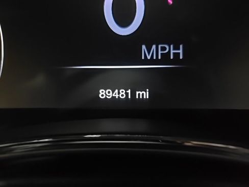 Used 2018 Jeep Grand Cherokee Laredo AWD/4WD image 24