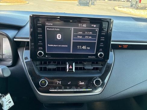 Used 2022 Toyota Corolla LE image 24