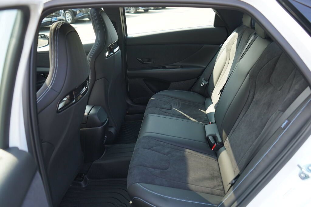 Certified 2025 Hyundai Elantra N FWD image 19