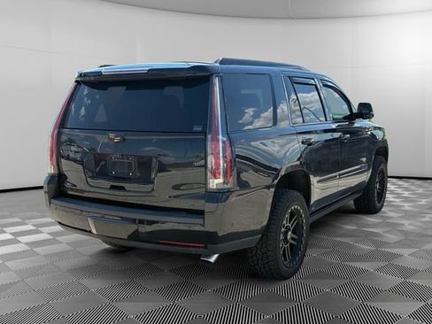 Used 2019 Cadillac Escalade Premium Luxury AWD/4WD image 5