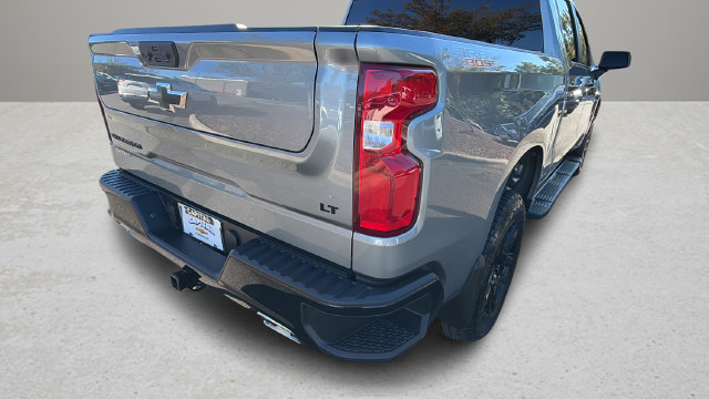 Used 2026 Chevrolet Silverado 1500 LT Trail Boss w/ LPO, Dark Essentials Package AWD/4WD image 10