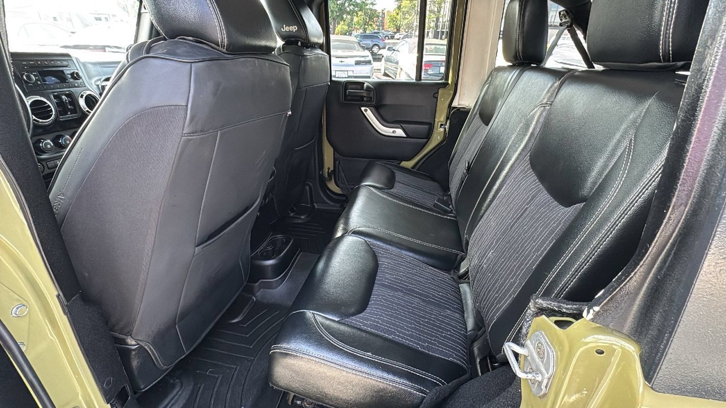 Used 2013 Jeep Wrangler Unlimited Sport AWD/4WD image 16