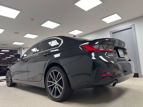 Used 2019 BMW 330i xDrive Sedan w/ Convenience Package image 5
