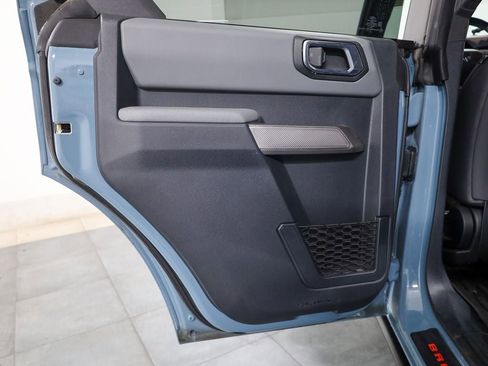 Used 2022 Ford Bronco Black Diamond w/ Sasquatch Package image 13