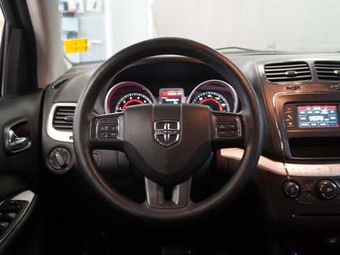 Used 2018 Dodge Journey SE image 10