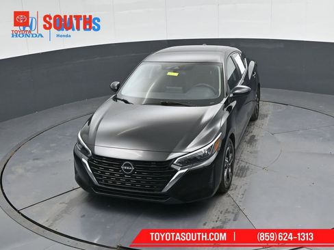 Used 2025 Nissan Sentra SV image 49