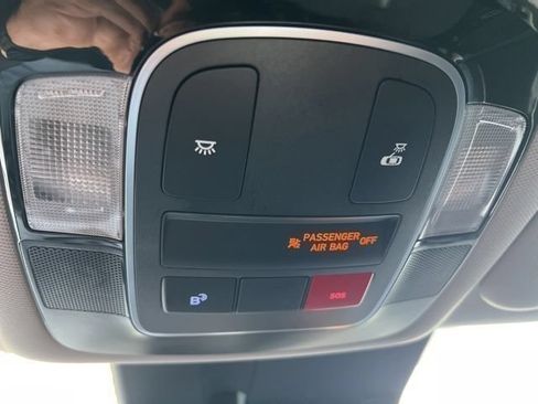 Used 2025 Hyundai Sonata SEL FWD image 32