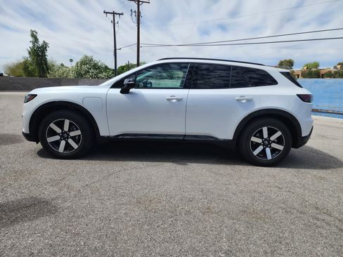 Used 2024 Honda Prologue Touring image 12