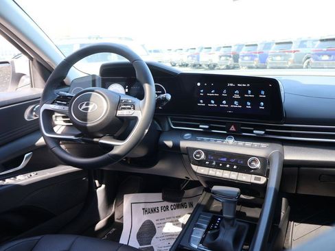 New 2026 Hyundai Elantra Limited image 14