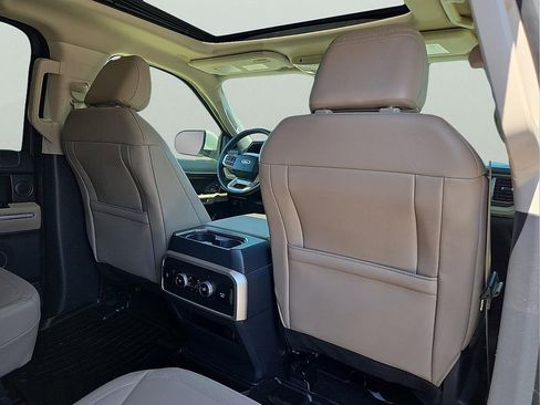 Used 2023 Ford Expedition Max Limited AWD/4WD image 11