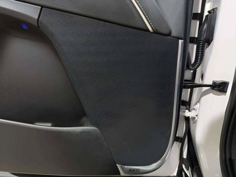 Used 2021 Cadillac Escalade Luxury RWD image 51