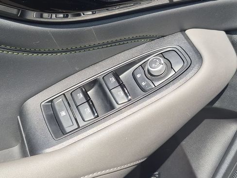 Used 2025 Subaru Outback Onyx Edition AWD/4WD image 13