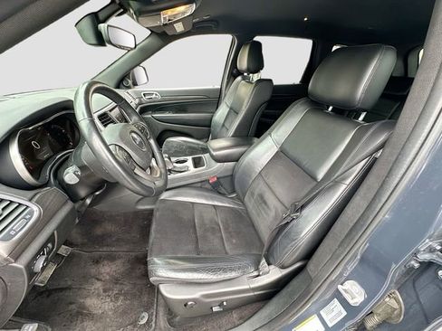 Used 2018 Jeep Grand Cherokee Altitude AWD/4WD image 23