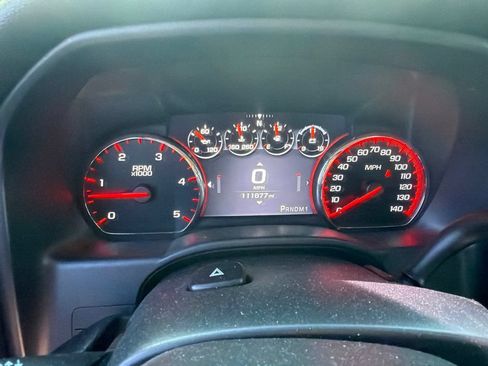 Used 2015 GMC Sierra 3500 Denali w/ Duramax Plus Package AWD/4WD image 9