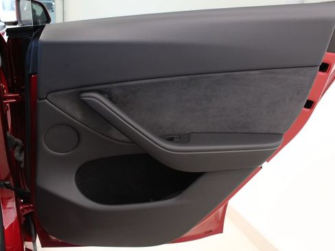 Used 2024 Tesla Model Y Performance AWD/4WD image 24