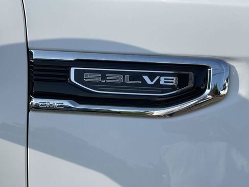 Used 2026 GMC Sierra 1500 SLT AWD/4WD image 11