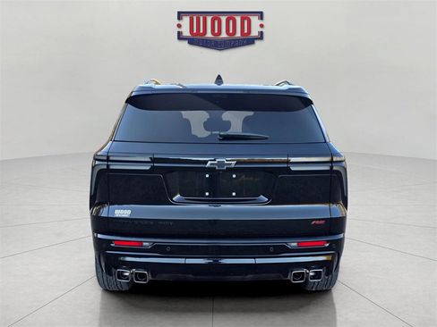 Used 2024 Chevrolet Traverse RS w/ LPO, Floor Liner Package image 3