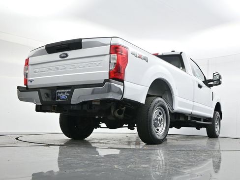 Used 2022 Ford F250 XL w/ Power Equipment Group image 41