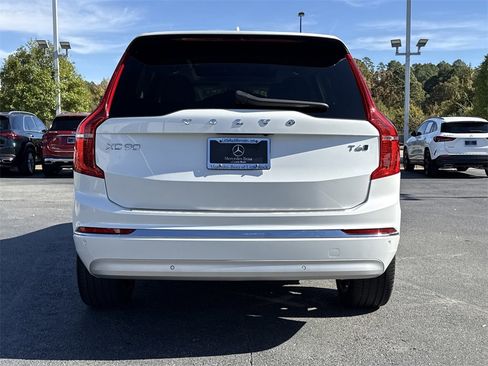 Used 2022 Volvo XC90 T6 Inscription w/ Advanced Package image 4