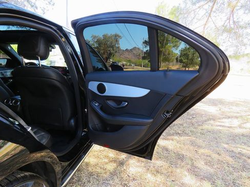 Used 2021 Mercedes-Benz C 300 Sedan image 17