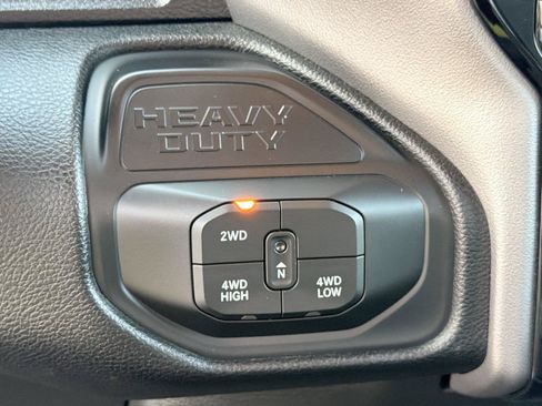 Used 2026 RAM 2500 Big Horn AWD/4WD image 30