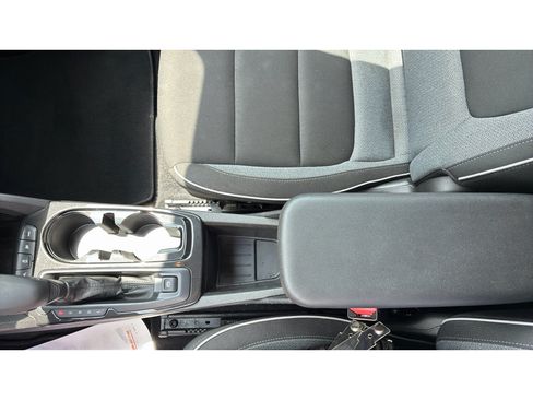 Used 2025 Chevrolet TrailBlazer LT AWD/4WD image 22