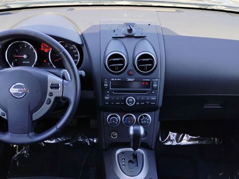 Used 2009 Nissan Rogue SL w/ Premium Pkg image 19