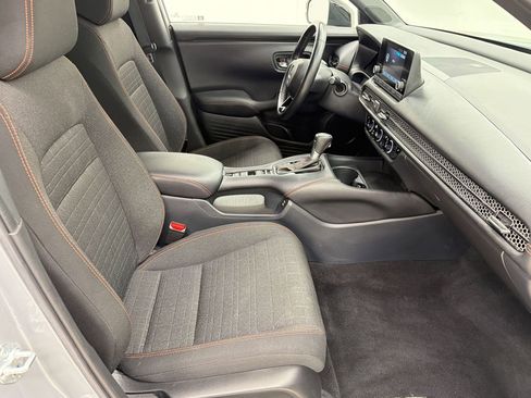 Used 2025 Honda HR-V Sport image 28